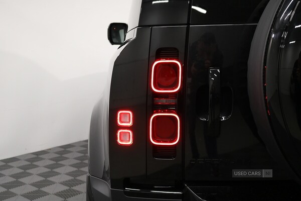 Used Land Rover Defender 2023 for sale - 77854797: Photo 14