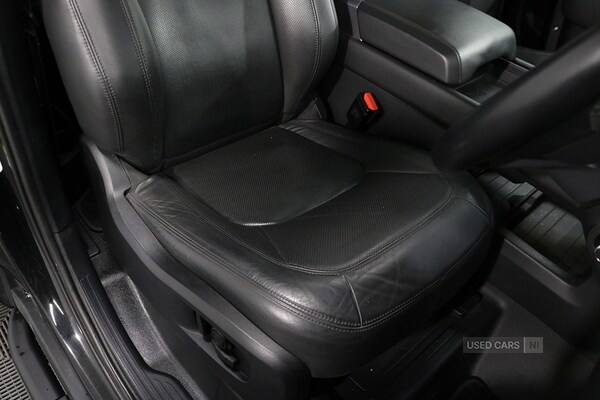 Used Land Rover Defender 2023 for sale - 77854797: Photo 17