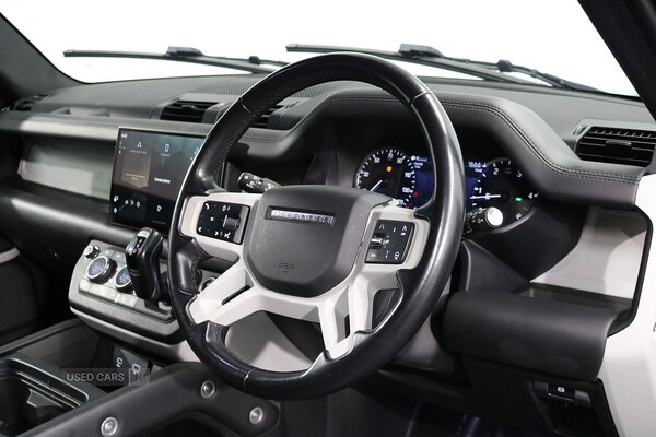 Used Land Rover Defender 2023 for sale - 77854797: Photo 19