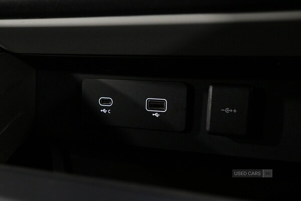 Used Land Rover Defender 2023 for sale - 77854797: Photo 50