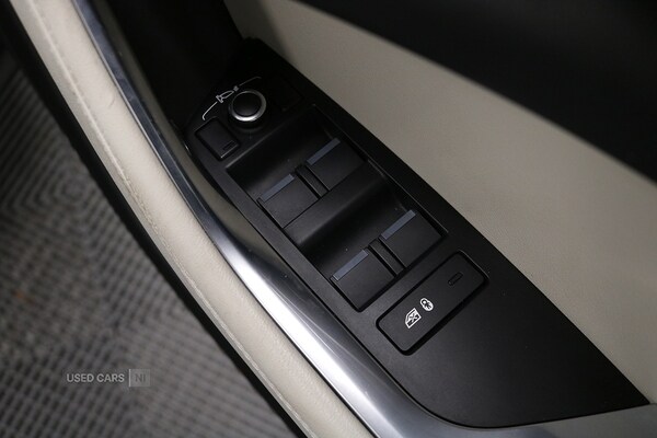 Used Jaguar XE 2022 for sale - 76936787: Photo 42