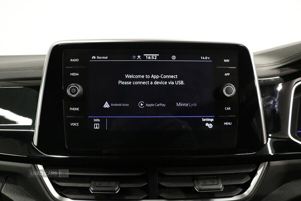 Used Volkswagen T-Roc 2022 for sale - 76474309: Photo 31