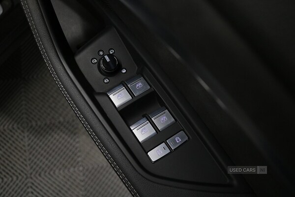 Used Audi e-tron 2023 for sale - 77854801: Photo 45