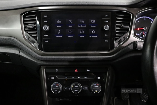 Used Volkswagen T-Roc 2019 for sale - 76936784: Photo 31