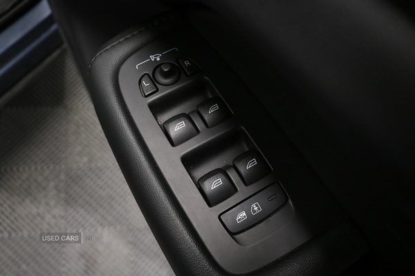 Used Volvo XC60 2023 for sale - 76337929: Photo 40