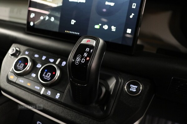 Used Land Rover Defender 2023 for sale - 75521168: Photo 30