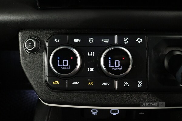 Used Land Rover Defender 2023 for sale - 75521168: Photo 46