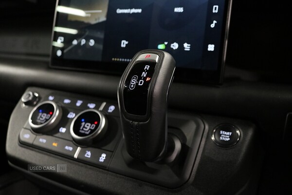 Used Land Rover Defender 2023 for sale - 76248341: Photo 32