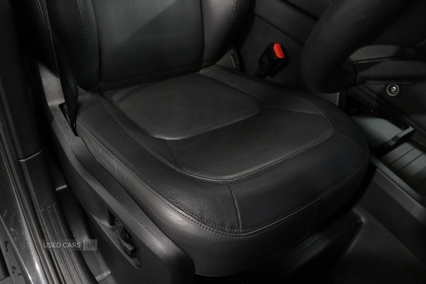 Used Land Rover Defender 2023 for sale - 77587758: Photo 18