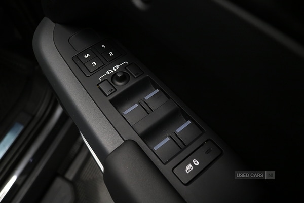 Used Land Rover Defender 2023 for sale - 77587758: Photo 54