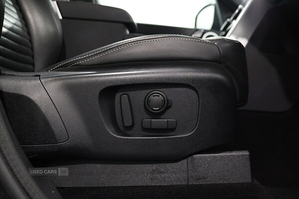 Used Land Rover Discovery 2023 for sale - 76228294: Photo 17