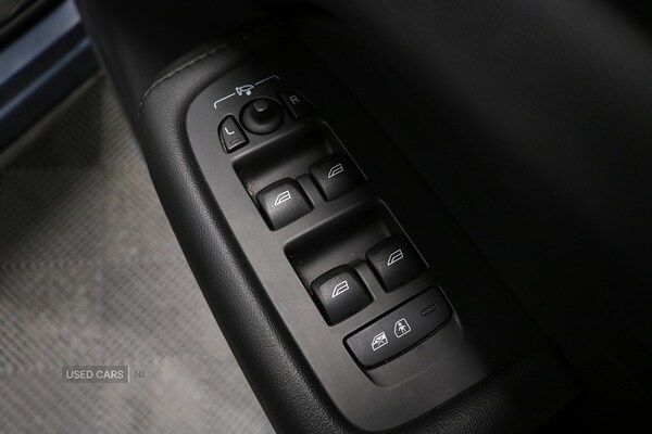 Used Volvo XC60 2023 for sale - 76562914: Photo 40