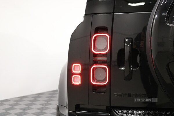 Used Land Rover Defender 2022 for sale - 76399922: Photo 13