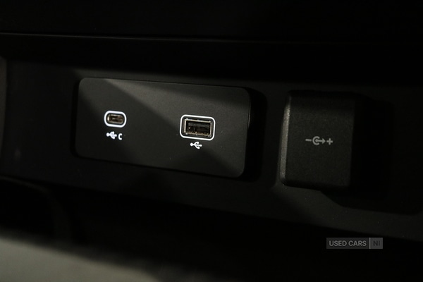 Used Land Rover Defender 2022 for sale - 76399922: Photo 51