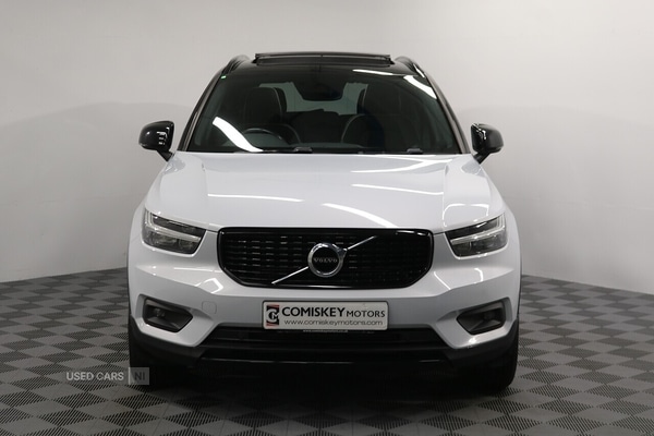 Used Volvo XC40 2021 for sale - 76702638: Photo 2