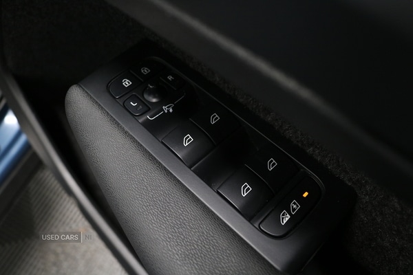 Used Volvo XC40 2023 for sale - 76914327: Photo 43