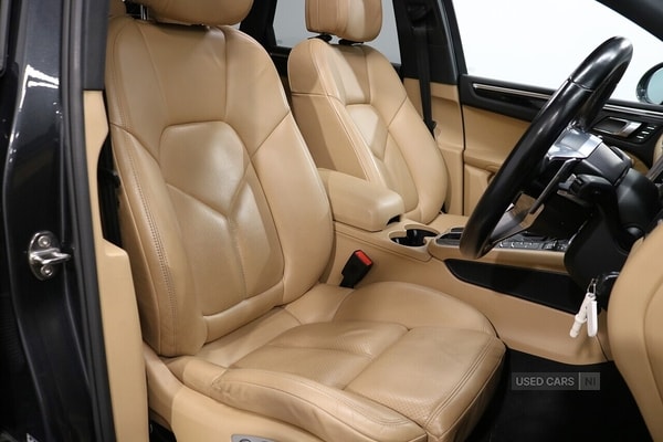 Used Porsche Macan 2017 for sale - 76308162: Photo 17