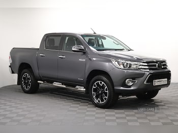 Used Toyota Hilux 2017 for sale - 76240606: Photo