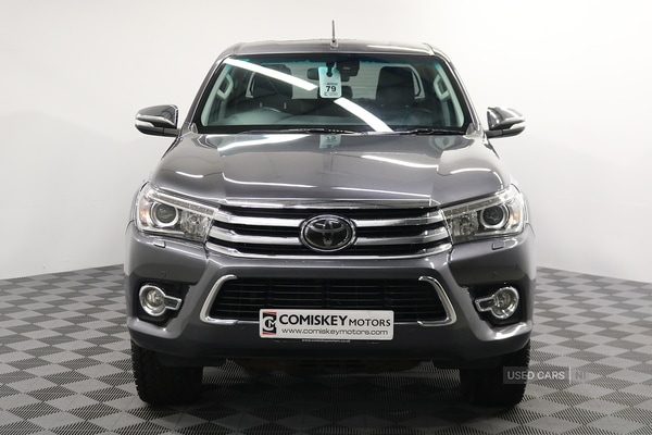 Used Toyota Hilux 2017 for sale - 76240606: Photo 2