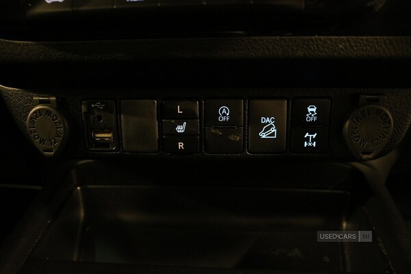 Used Toyota Hilux 2021 for sale - 75590104: Photo 35