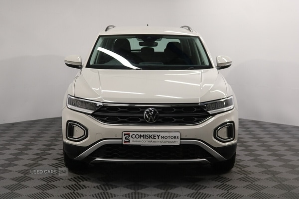 Used Volkswagen T-Roc 2023 for sale - 77315626: Photo 2