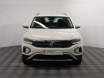 Used Volkswagen T-Roc 2023 for sale - 77315626: Photo