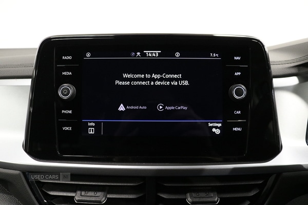 Used Volkswagen T-Roc 2023 for sale - 77315626: Photo 31