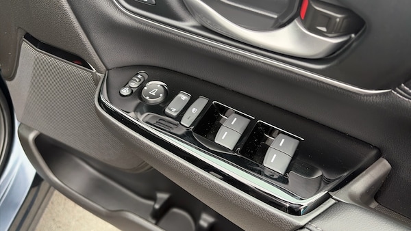 Used Honda CR-V 2023 for sale - 76067456: Photo 16