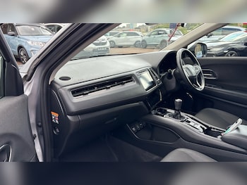 Used Honda HR-V 2018 for sale - 75342696: Photo