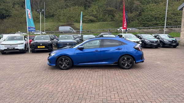 Used Honda Civic 2017 for sale - 76181310: Photo 22