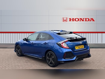 Used Honda Civic 2017 for sale - 76181310: Photo 3