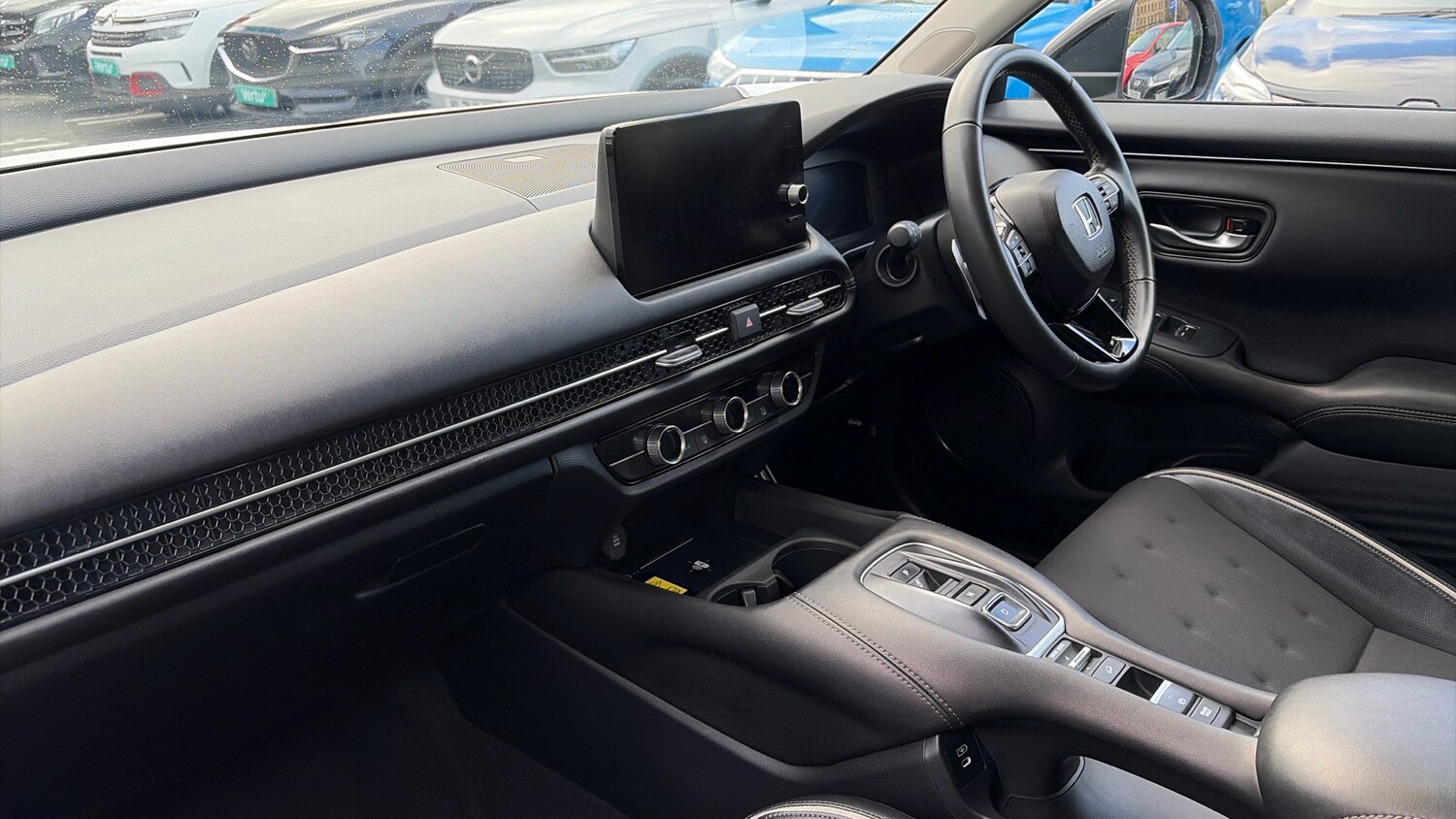 Used Honda ZR-V 2024 for sale - 76364336: Photo 2