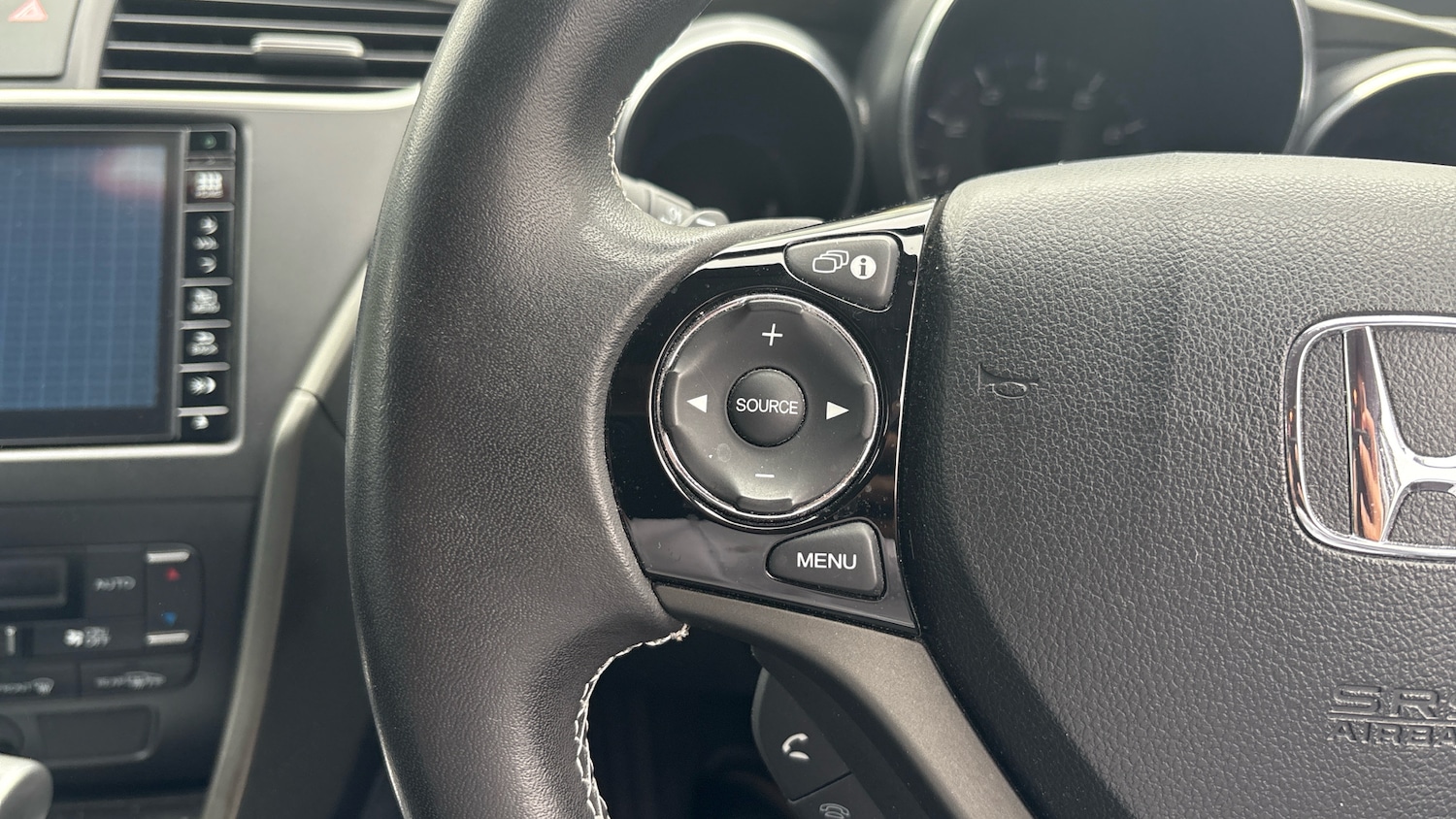 Used Honda Civic 2015 for sale - 76117309: Photo 24