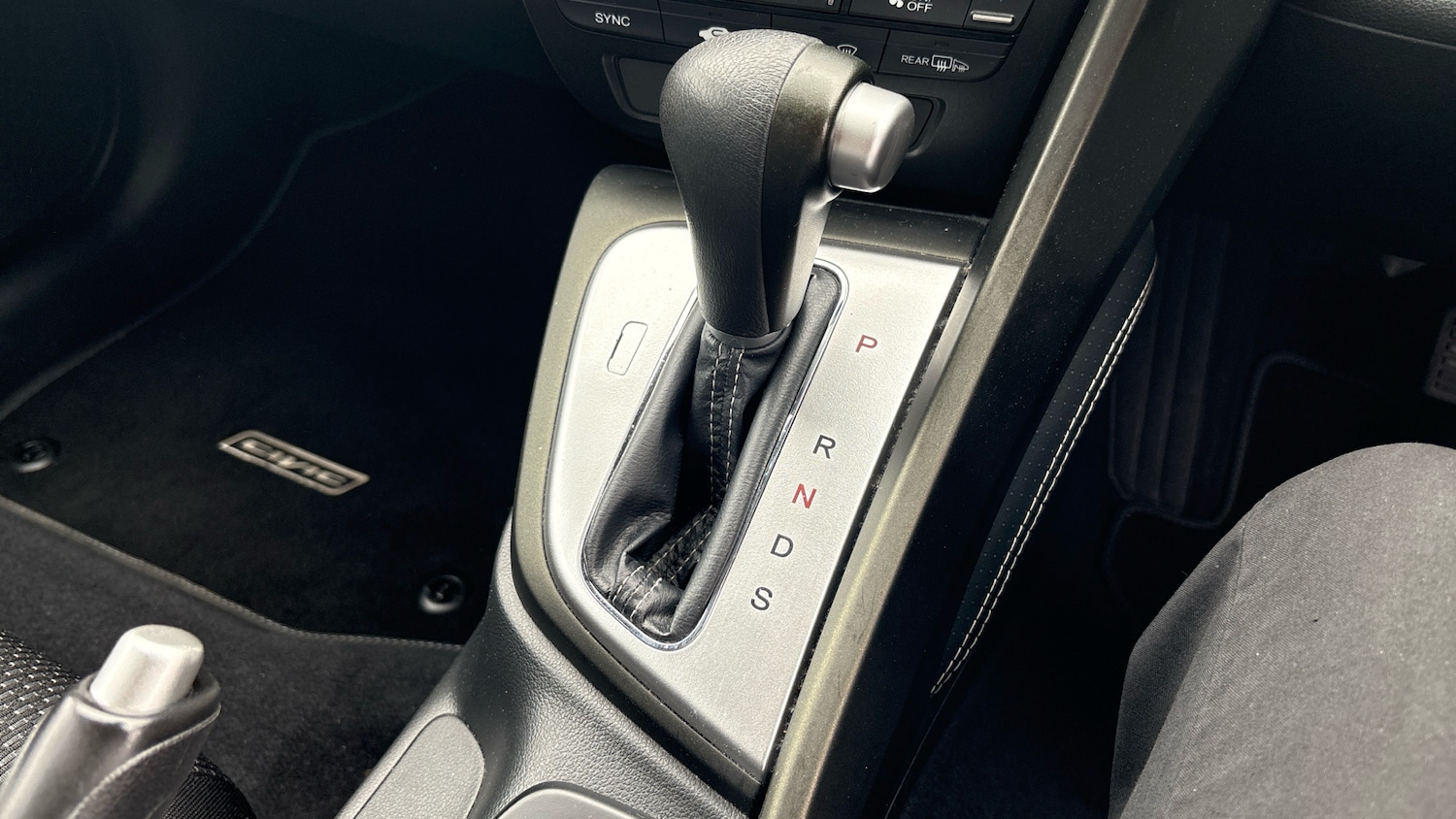 Used Honda Civic 2015 for sale - 76117309: Photo 26