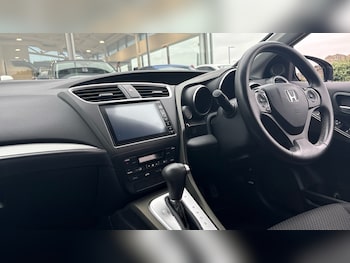 Used Honda Civic 2015 for sale - 76117309: Photo