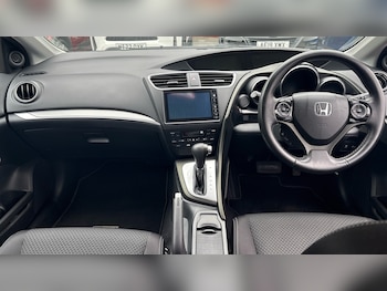 Used Honda Civic 2015 for sale - 76117309: Photo