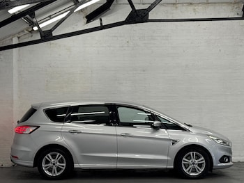 Used Ford S-Max 2017 for sale - 79324392: Photo