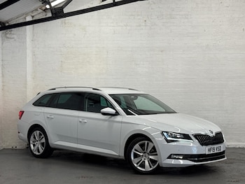 Used Skoda Superb 2019 for sale - 79296028: Photo