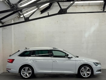 Used Skoda Superb 2019 for sale - 79296028: Photo