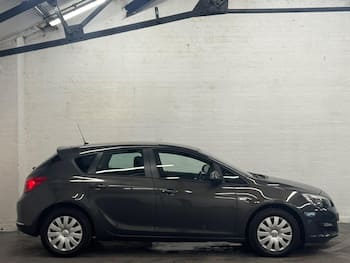 Used Vauxhall Astra 2013 for sale - 79780750: Photo