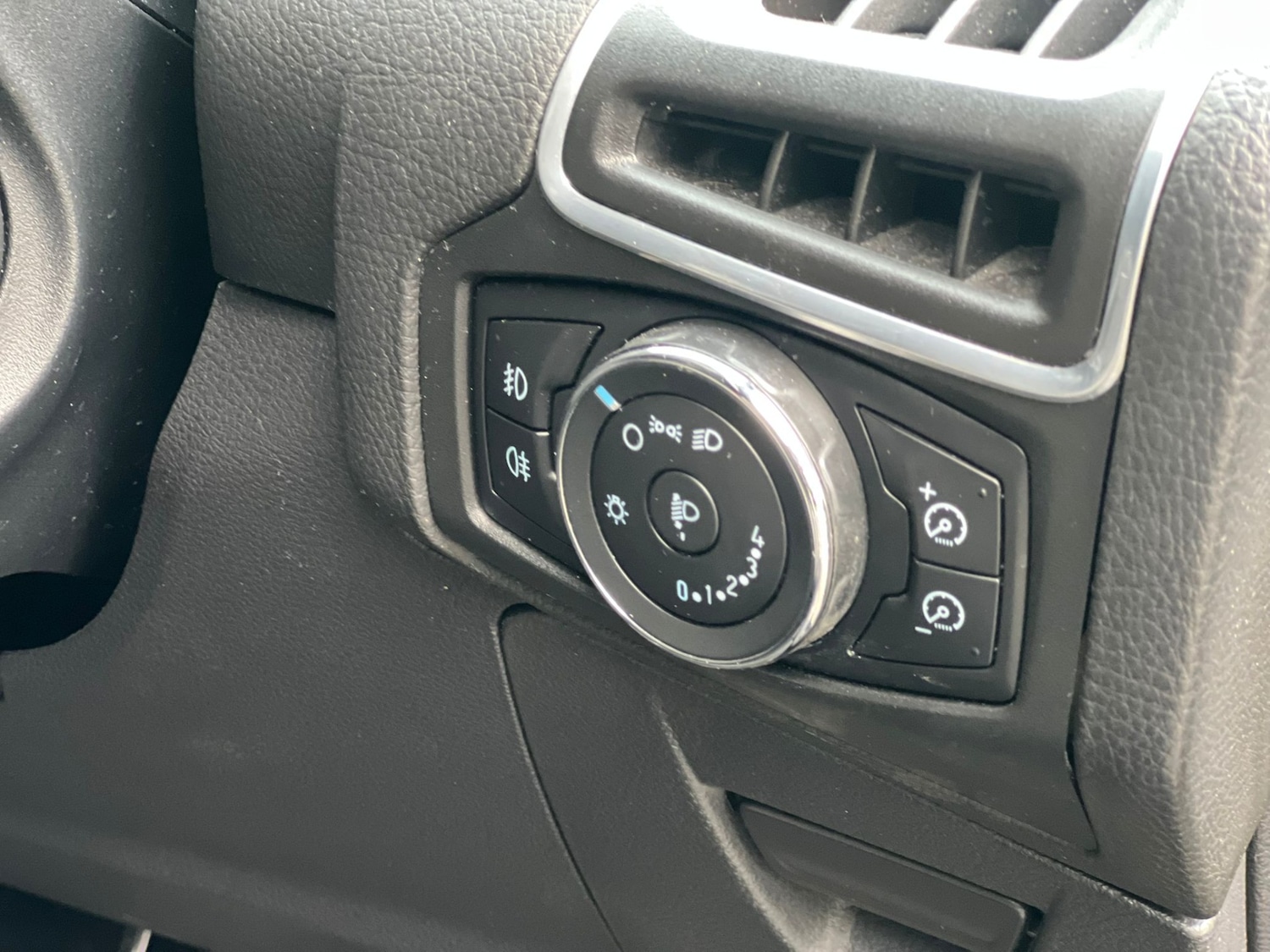 Used Ford Focus 2012 for sale - 78042247: Photo 20