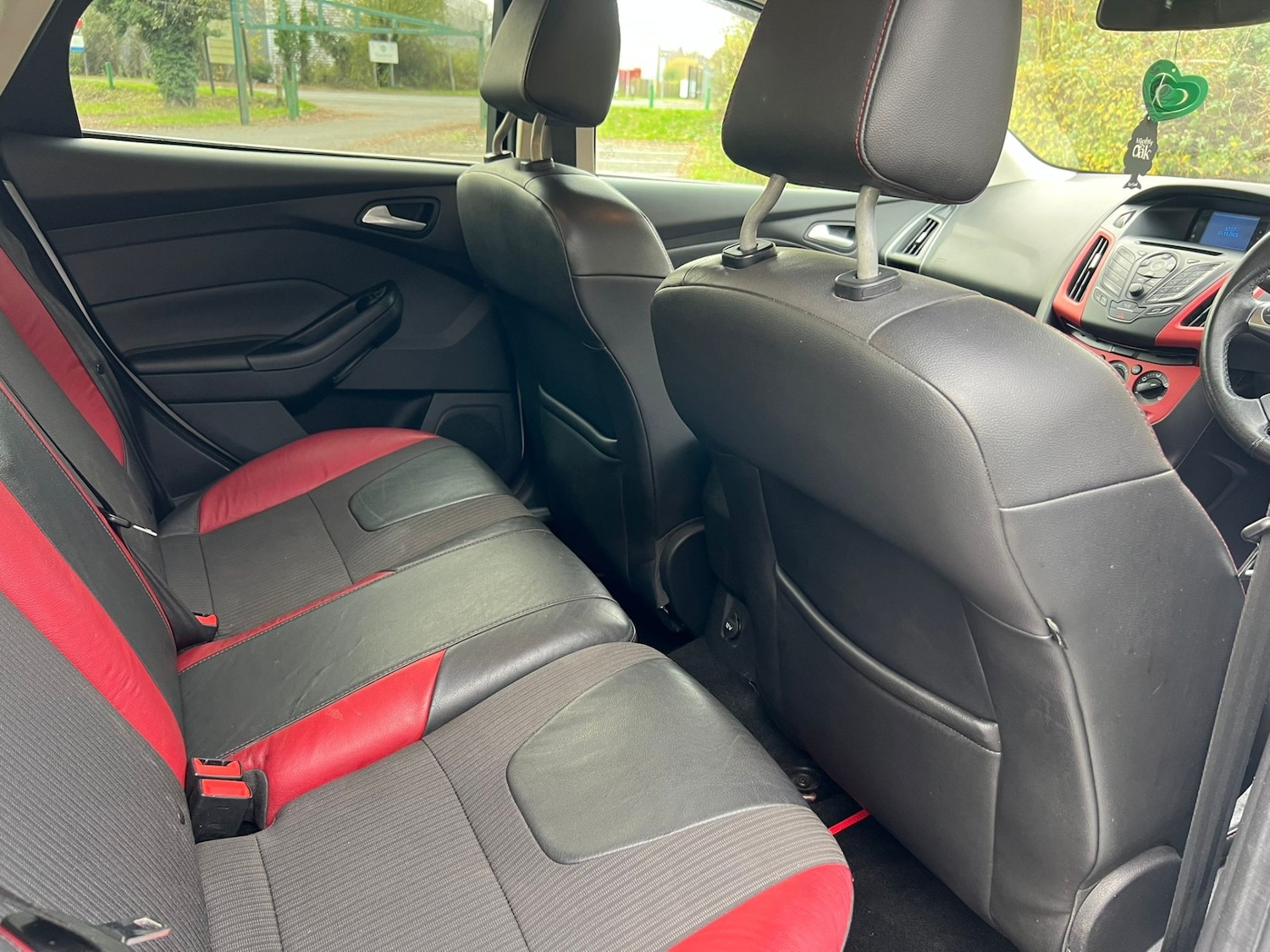 Used Ford Focus 2012 for sale - 76618943: Photo 13