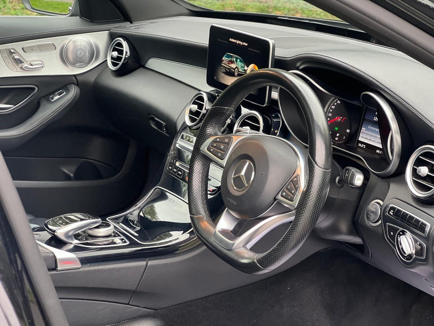 Used Mercedes-Benz C Class 2015 for sale - 76305873: Photo 12