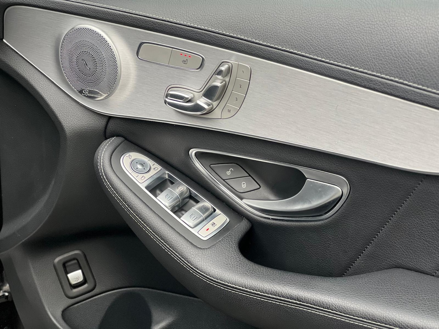 Used Mercedes-Benz C Class 2015 for sale - 76305873: Photo 24