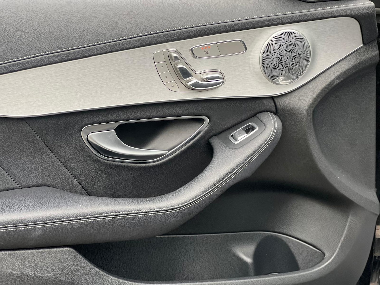 Used Mercedes-Benz C Class 2015 for sale - 76305873: Photo 27