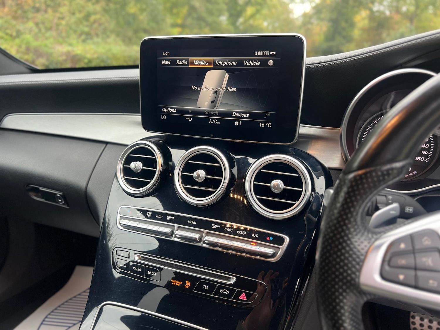 Used Mercedes-Benz C Class 2015 for sale - 76305873: Photo 28