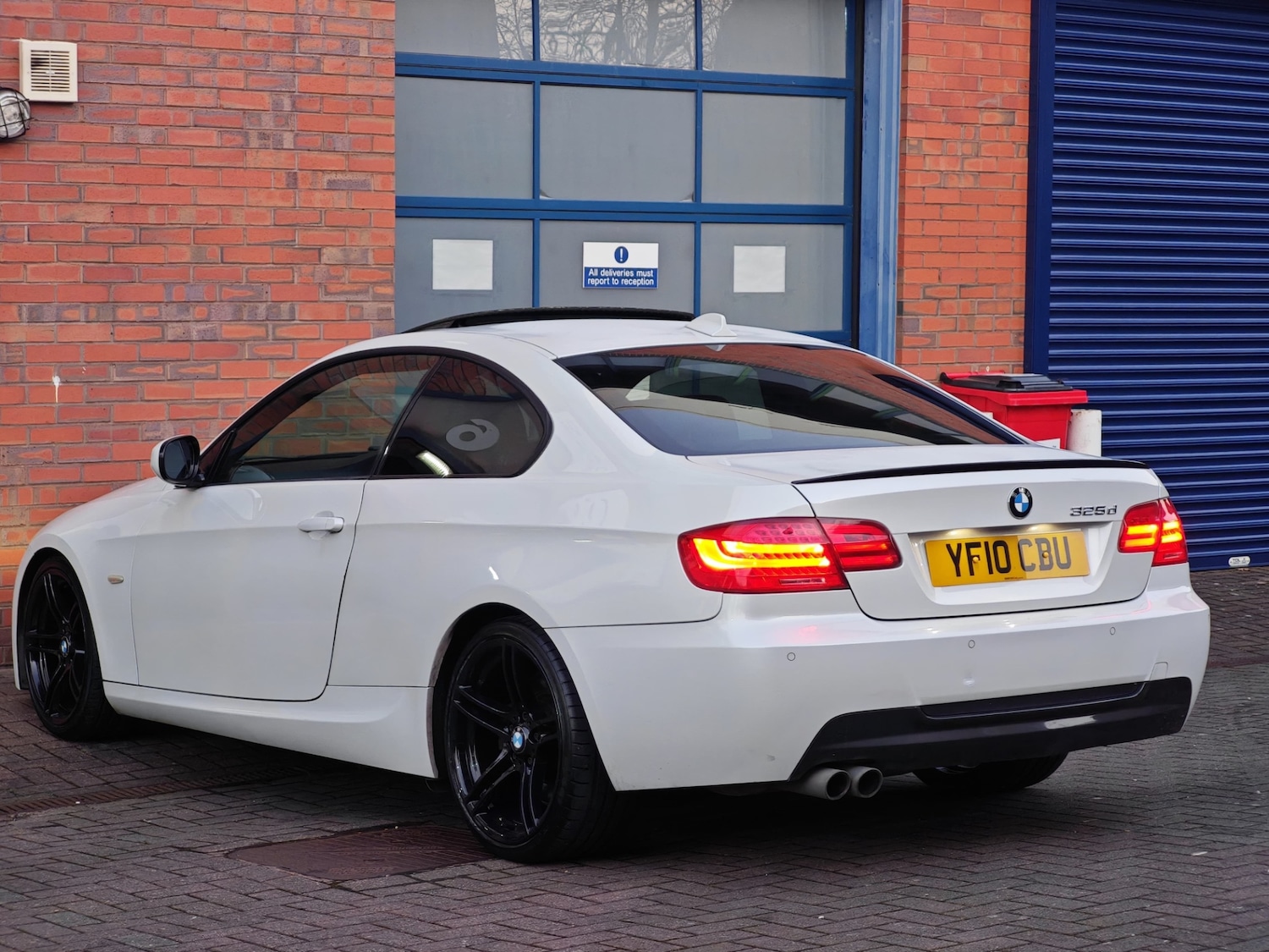 Used BMW 3 Series 2010 for sale - 77793061: Photo 1