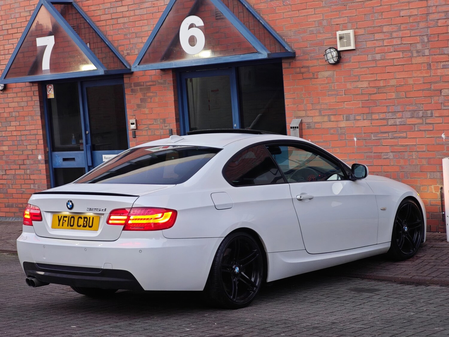 Used BMW 3 Series 2010 for sale - 77793061: Photo 3