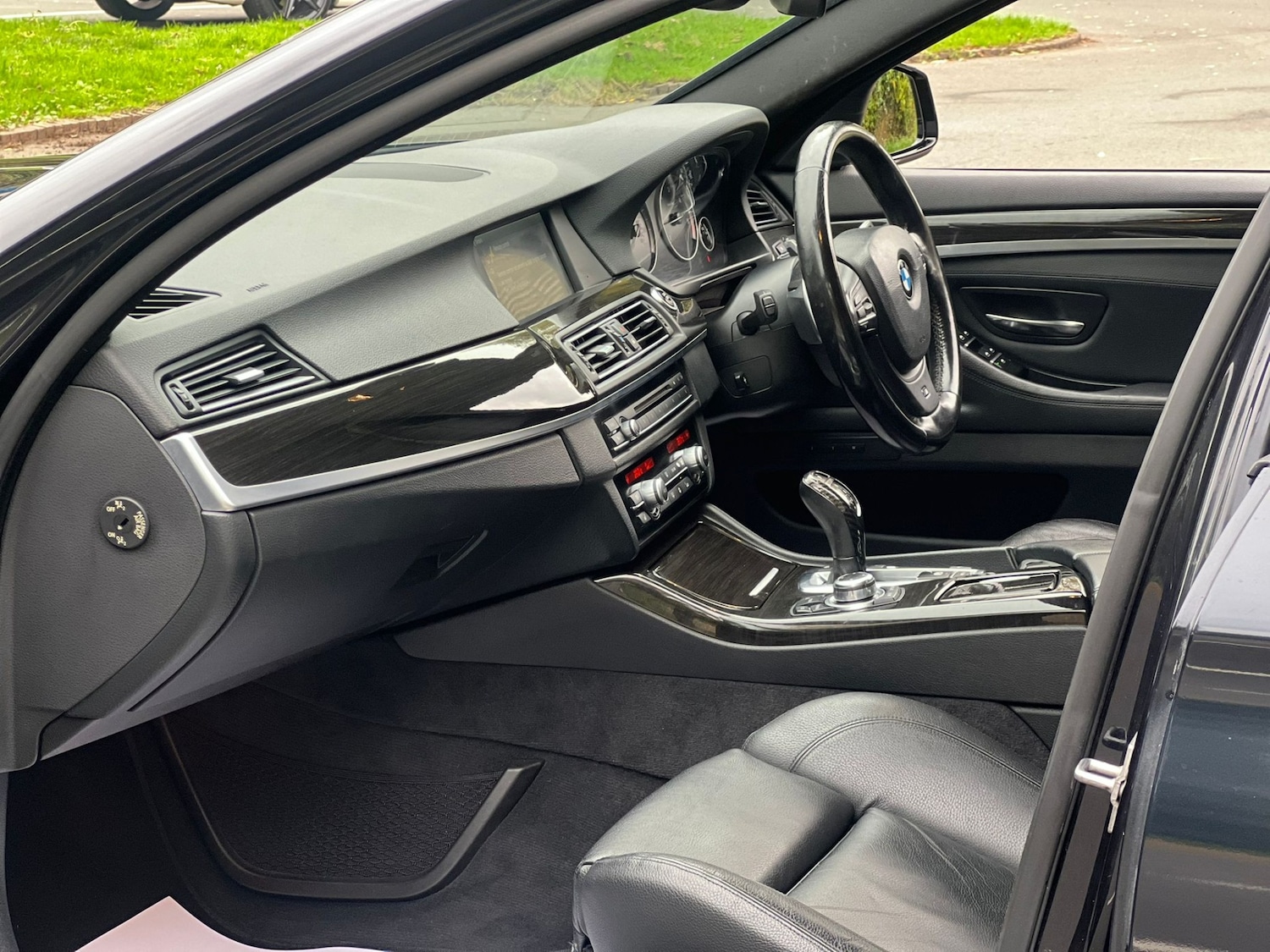 Used BMW 5 Series 2011 for sale - 76288535: Photo 15