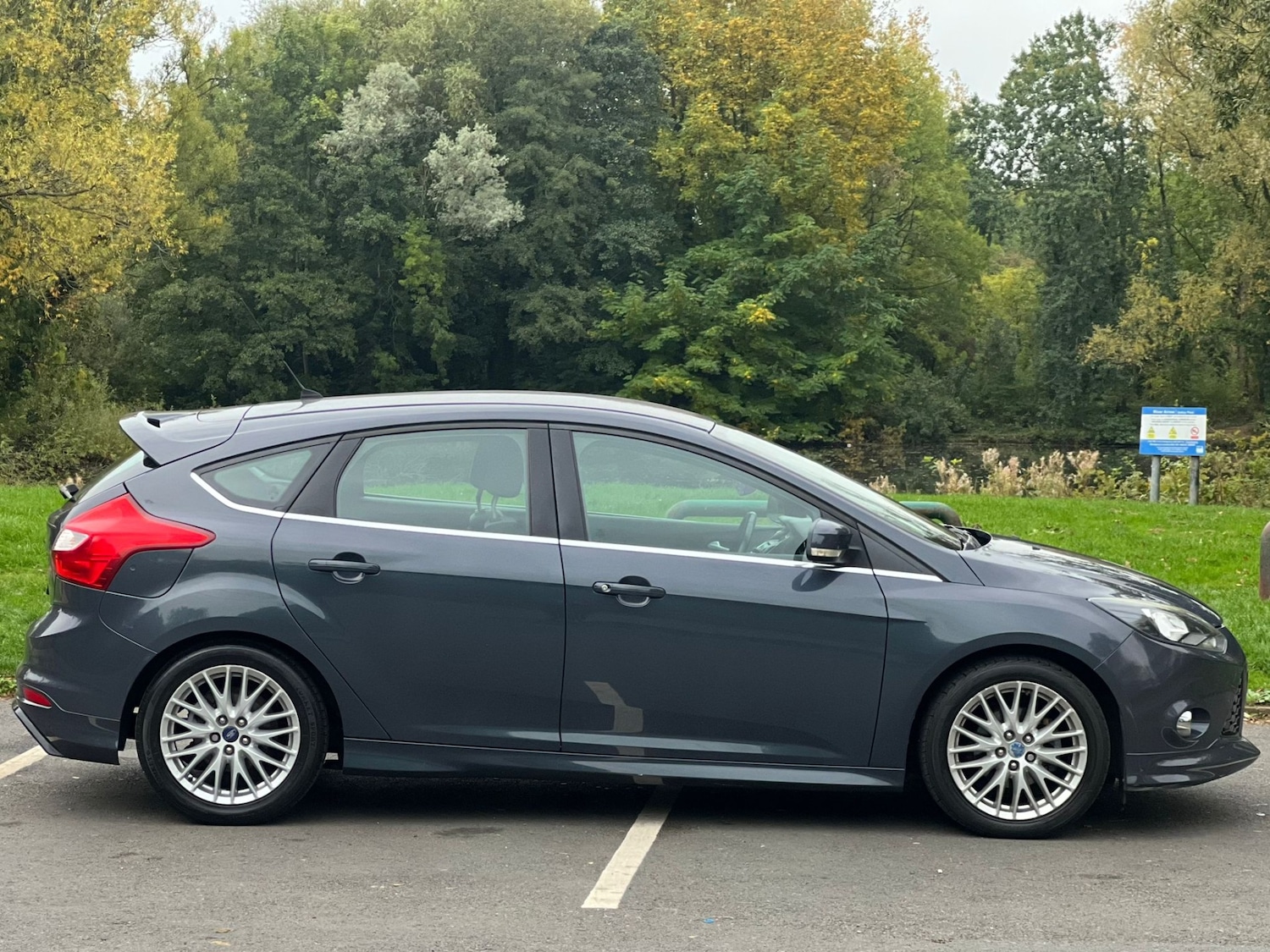 Used Ford Focus 2014 for sale - 76288688: Photo 10